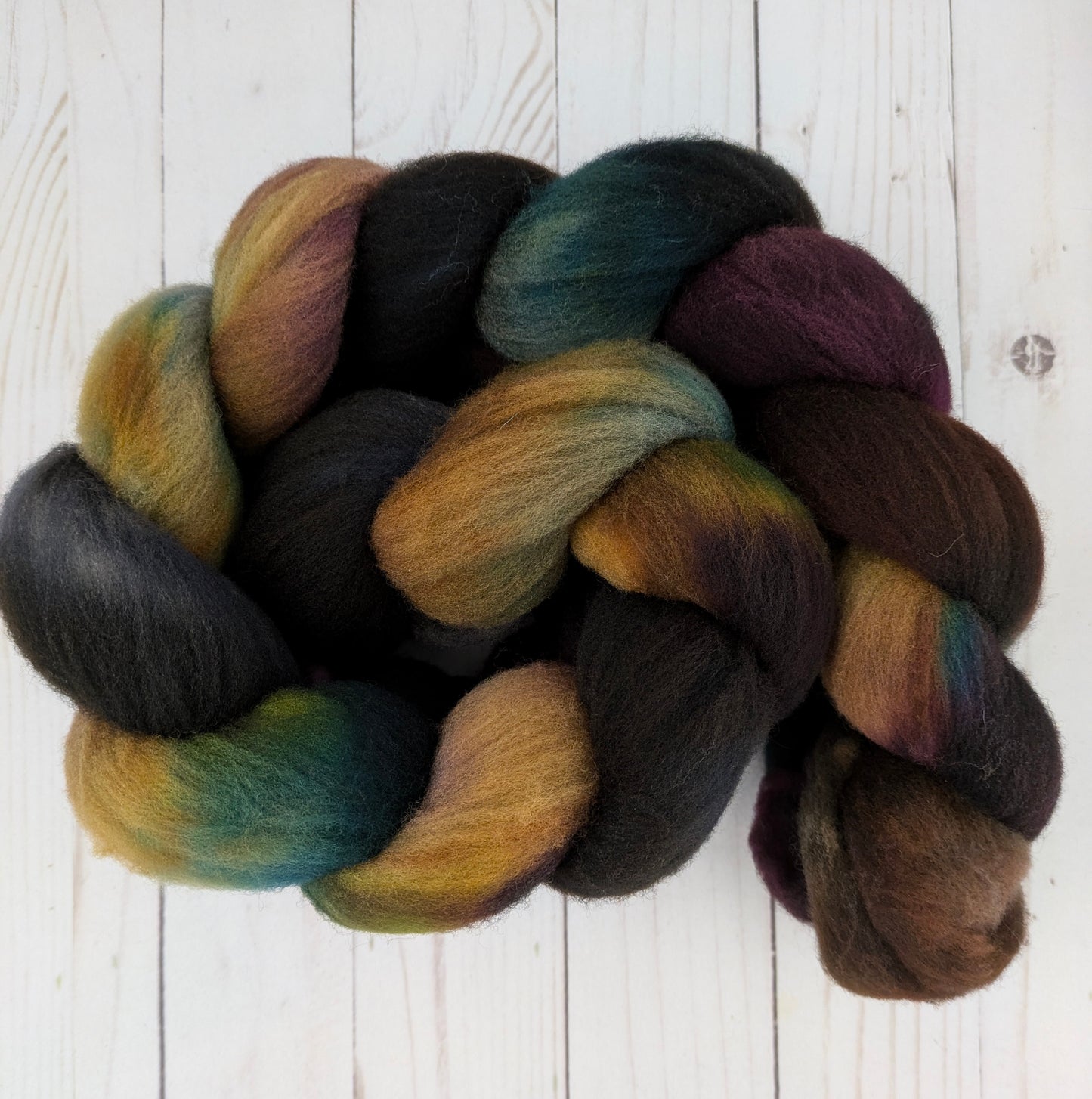 Hearth - dyed shaniko wool fiber 4.4 oz