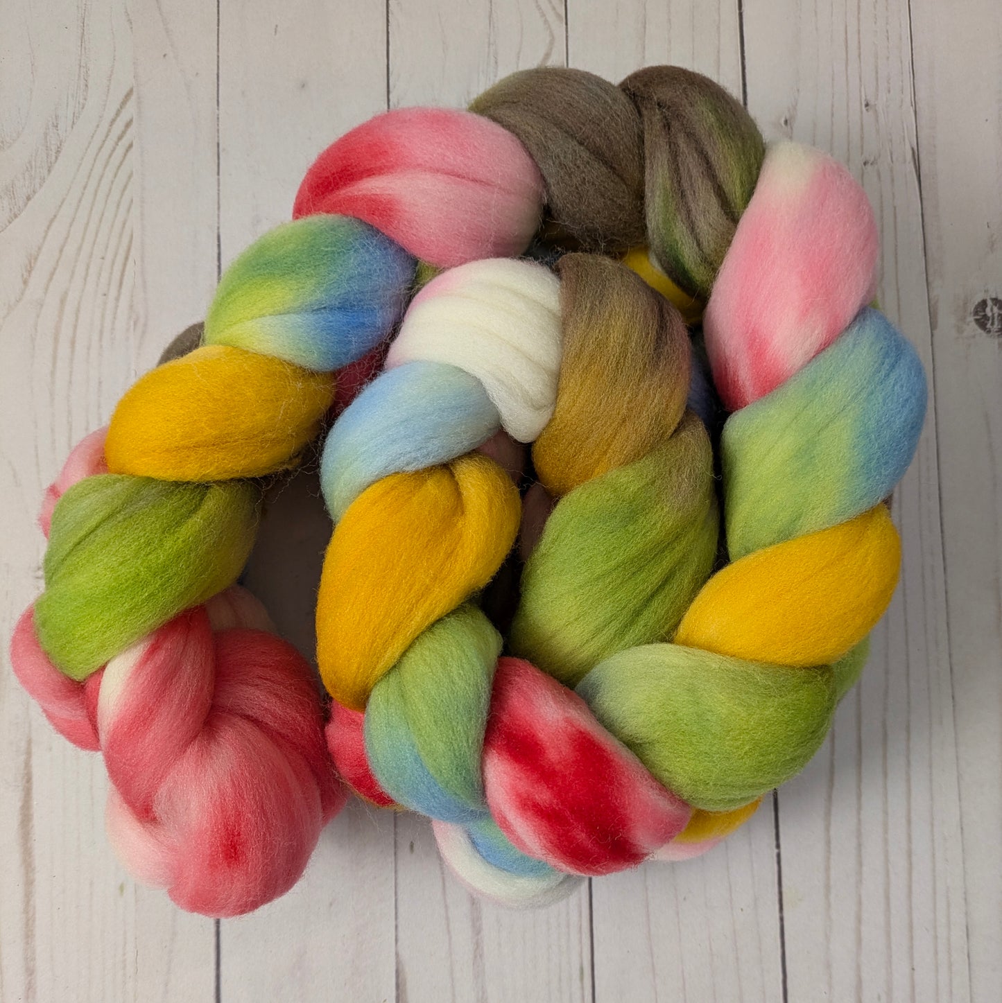 Little Red - dyed targhee fiber 4.9 oz