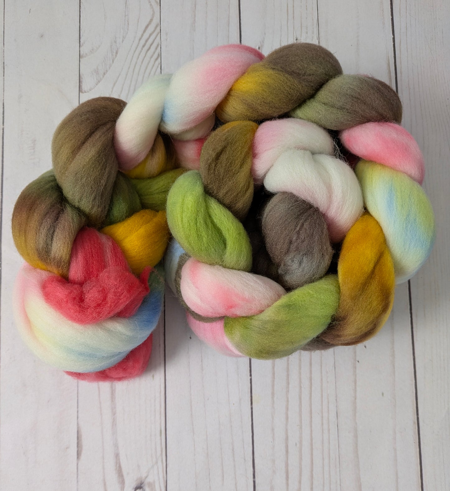 Little Red - dyed targhee fiber 4.4 oz